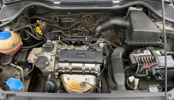 2014 Volkswagen Polo HIGHLINE1.2L PETROL, Petrol, Manual, 61,424 km, Open Bonet