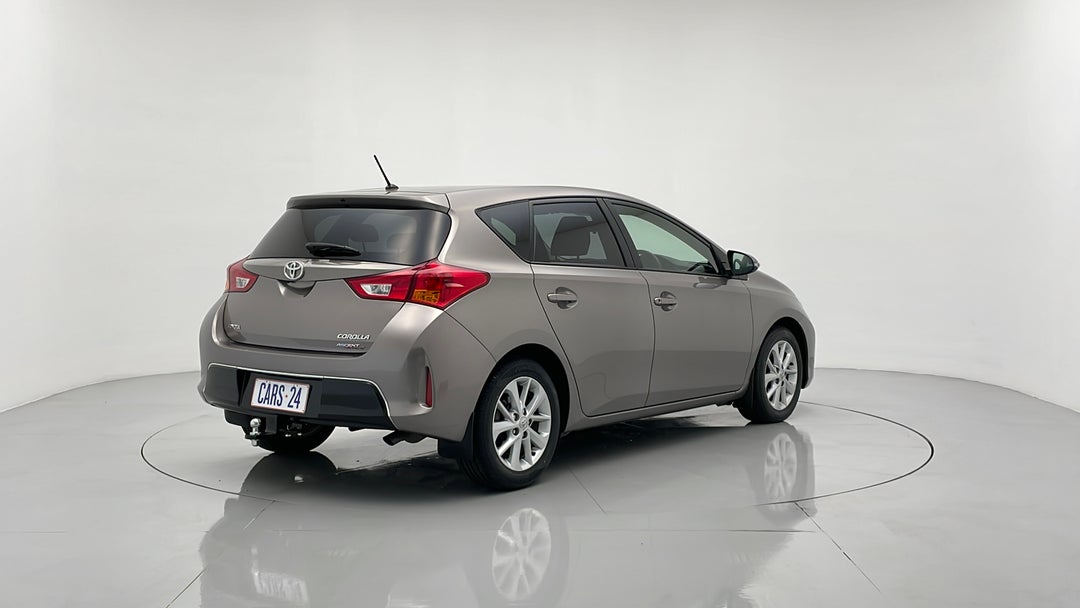 Right Back Diagonal (45- Degree) View