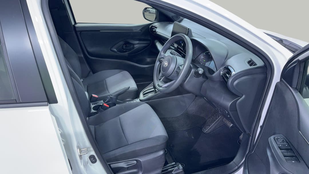 2024 Toyota Yaris Ascent Sport Hybrid, Automatic, 35527 km, Right Side Front Door Cabin View