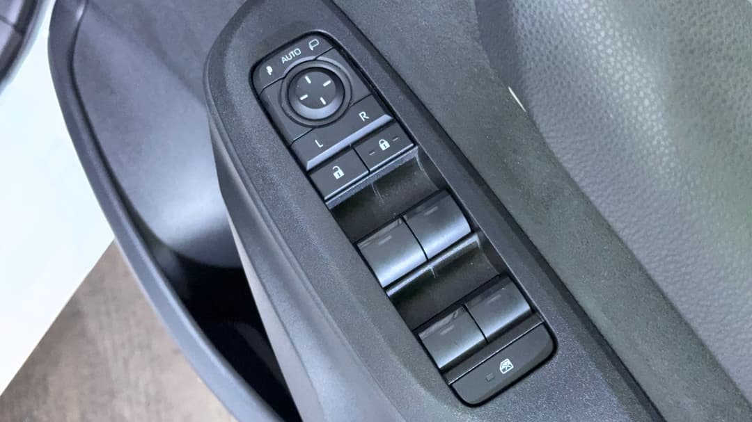 2024 Toyota Yaris Ascent Sport Hybrid, Automatic, 35527 km, Drivers Side Door Panel Controls