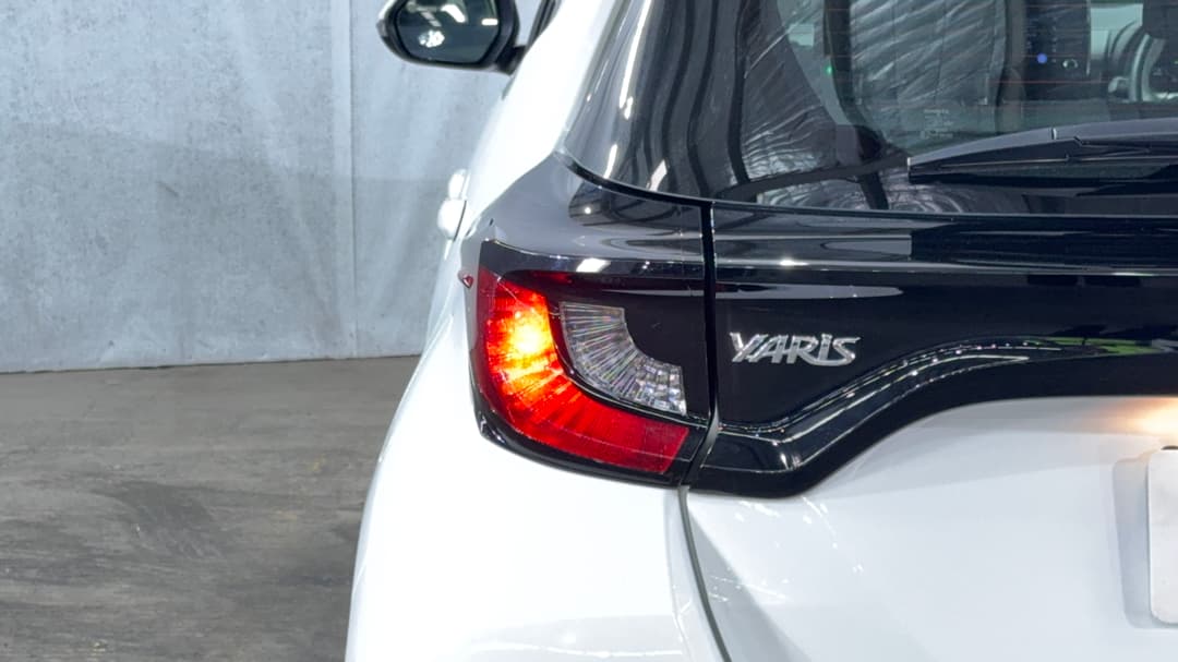2024 Toyota Yaris Ascent Sport Hybrid, Automatic, 35527 km, Badge (Boot Left Side)