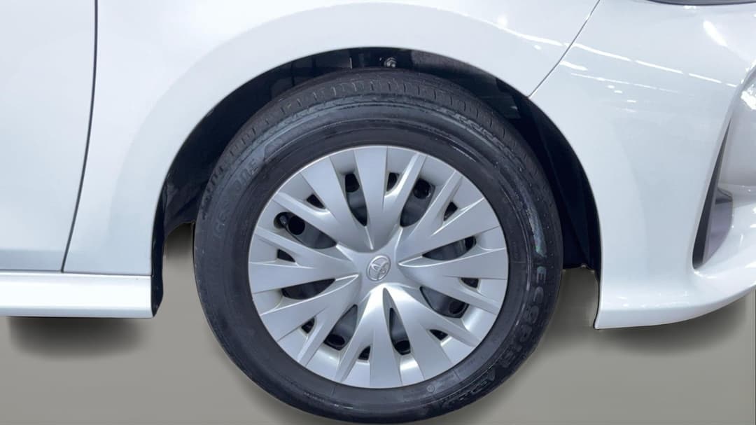 2024 Toyota Yaris Ascent Sport Hybrid, Automatic, 35527 km, Right Front Wheel