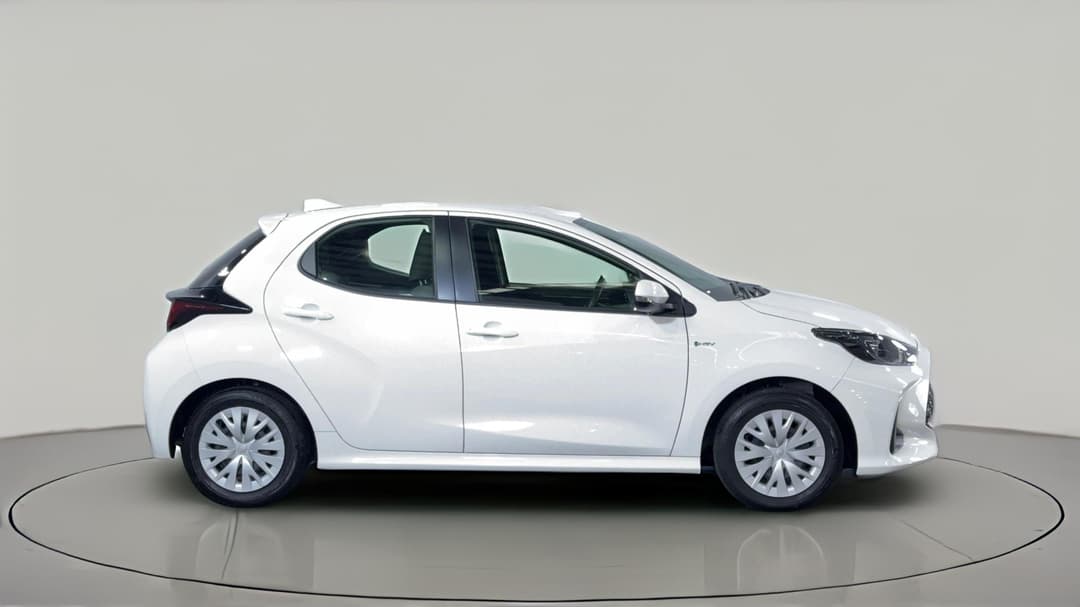 2024 Toyota Yaris Ascent Sport Hybrid, Automatic, 35527 km, Right Side View