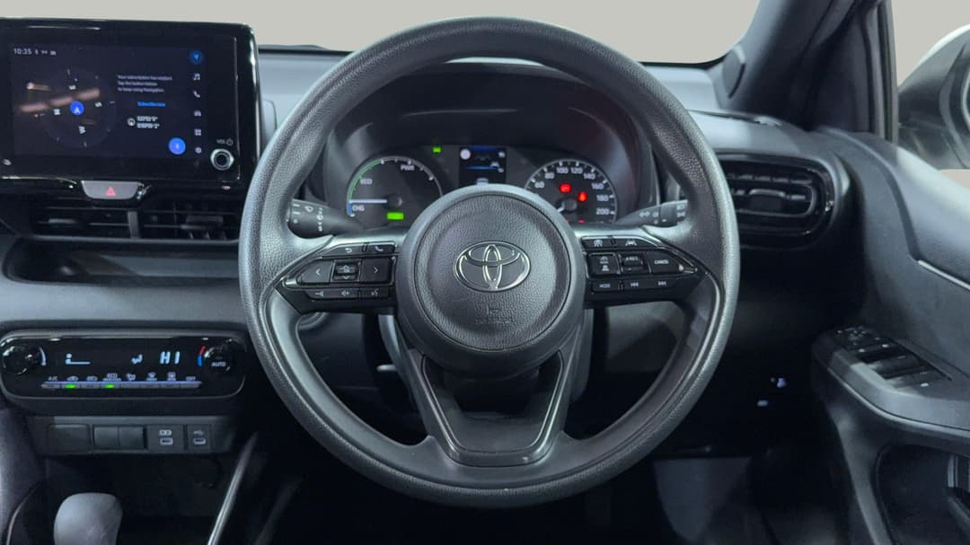 2024 Toyota Yaris Ascent Sport Hybrid, Automatic, 35527 km, Steering Wheel Close-up