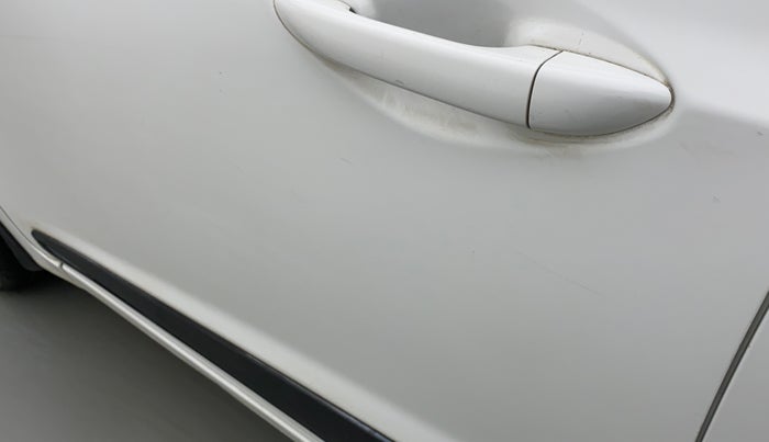 2018 Hyundai Grand i10 magna 1.2 crdi, Diesel, Manual, 71,083 km, Front passenger door - Minor scratches