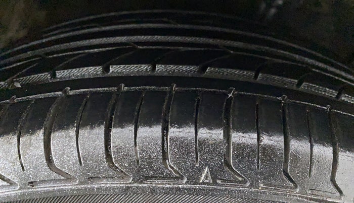 2018 Hyundai Grand i10 magna 1.2 crdi, Diesel, Manual, 71,083 km, Right Rear Tyre Tread