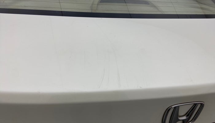 2017 Honda City 1.5L I-VTE V CVT, Petrol, Automatic, 89,700 km, Dicky (Boot door) - Minor scratches