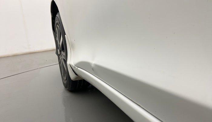 2017 Honda City 1.5L I-VTE V CVT, Petrol, Automatic, 89,700 km, Front passenger door - Slightly dented