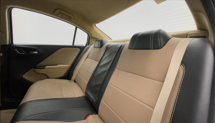 2017 Honda City 1.5L I-VTE V CVT, Petrol, Automatic, 89,700 km, Right Side Rear Door Cabin