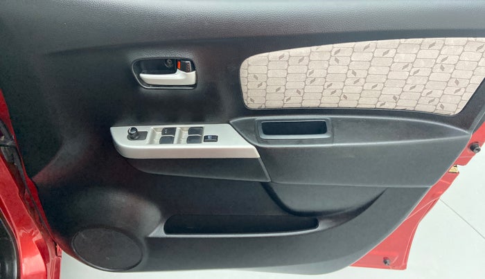 2015 Maruti Wagon R 1.0 VXI, Petrol, Manual, 76,719 km, Driver Side Door Panels Control