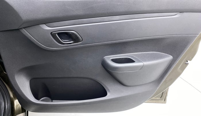 2016 Renault Kwid RXT Opt, Petrol, Manual, 51,188 km, Driver Side Door Panels Control