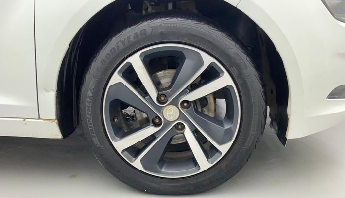 2020 Tata ALTROZ XZ DIESEL, Diesel, Manual, 44,095 km, Right Front Wheel
