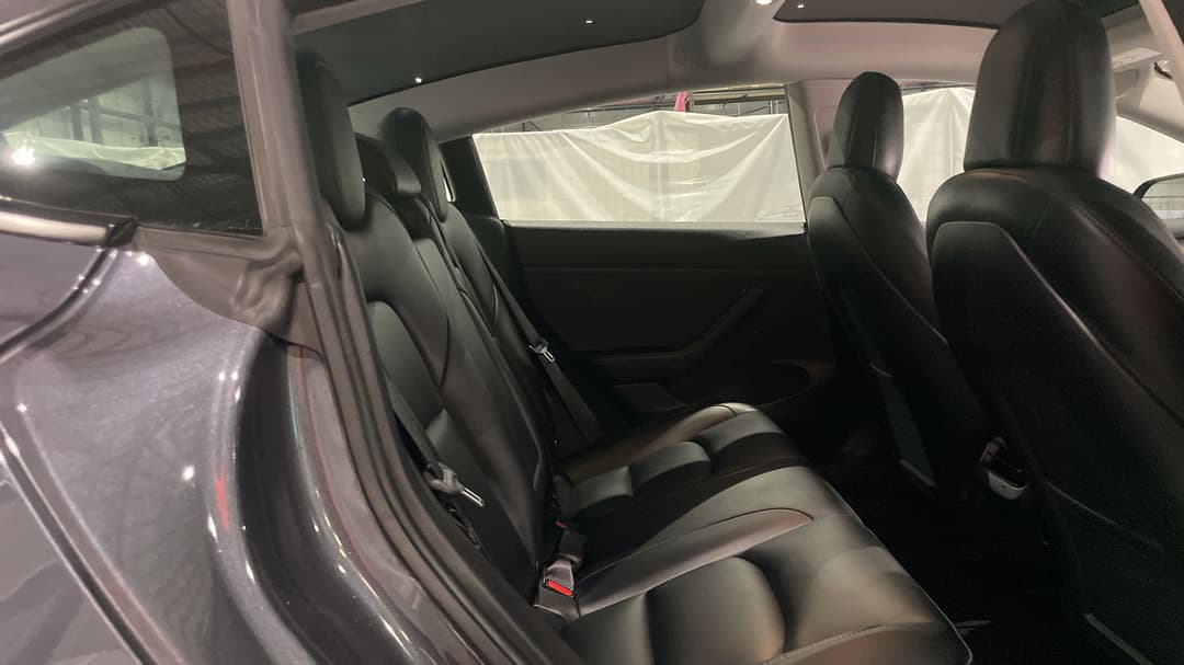 2023 Tesla Model 3 Long Range, Automatic, 48587 km, Right Side Rear Door Cabin View
