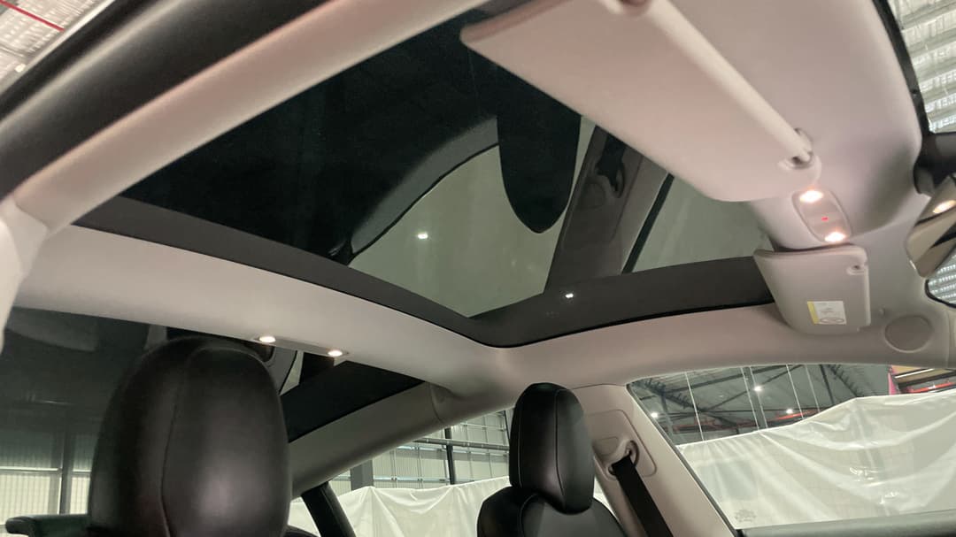 2023 Tesla Model 3 Long Range, Automatic, 48587 km, Interior Sunroof/Moonroof