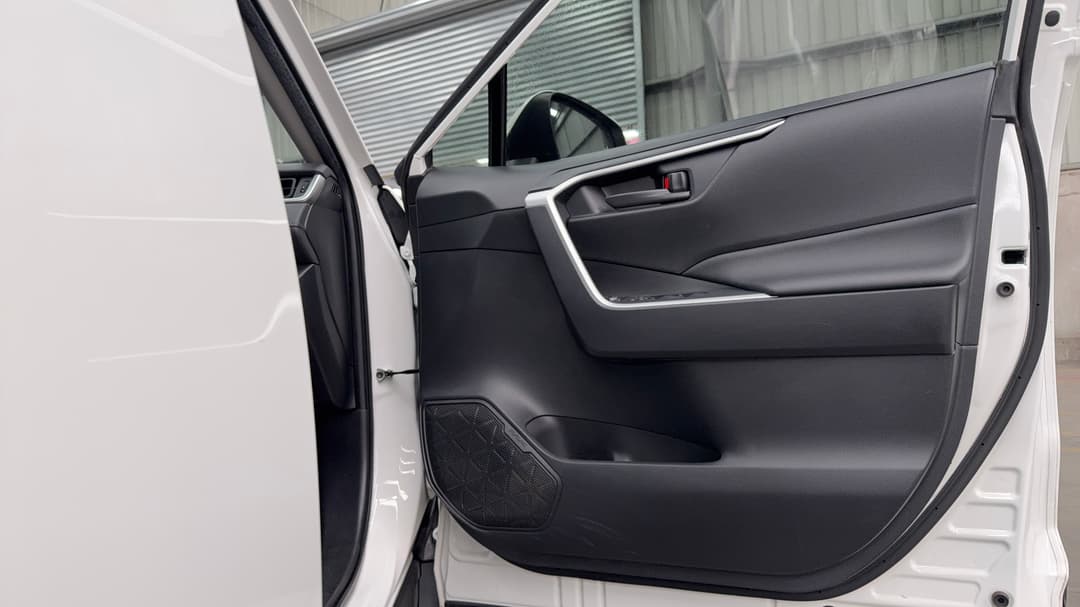 2022 Toyota RAV4 Gx (2WD) Hybrid, Automatic, 94971 km, Speaker View