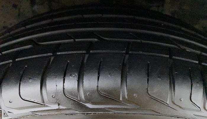 2020 Tata NEXON XZ+ OPT PETROL, Petrol, Manual, 5,825 km, Right Front Tyre Tread