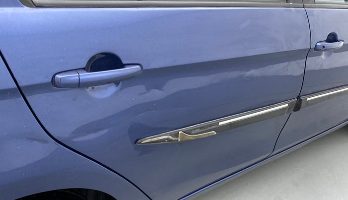 2018 Maruti Ciaz DELTA 1.4 MT PETROL, Petrol, Manual, 83,491 km, Right rear door - Minor scratches