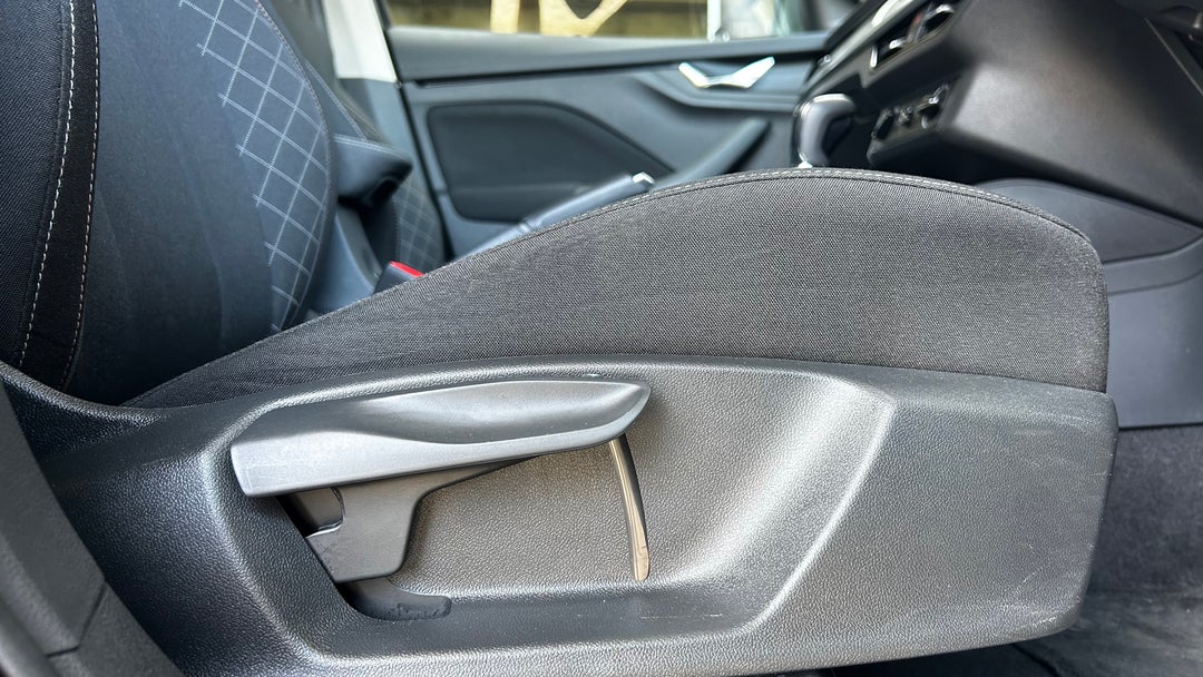 2023 SKODA Scala Ambition 85tsi, Automatic, 24890 km, Drivers Side Adjustment Panel