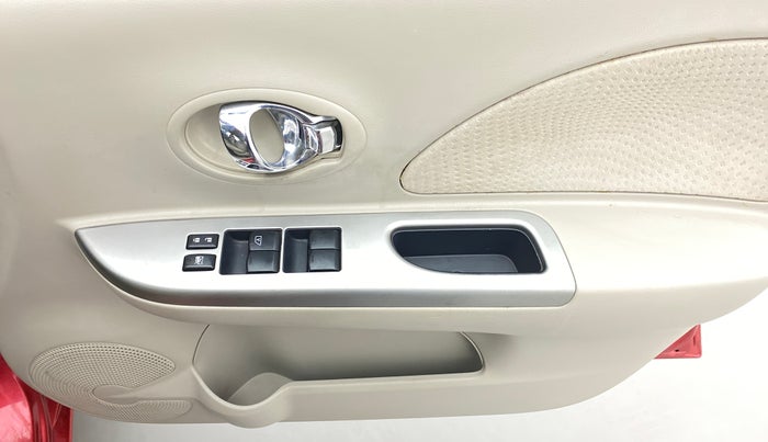 2014 Nissan Micra XV CVT, Petrol, Automatic, 35,840 km, Driver Side Door Panels Control
