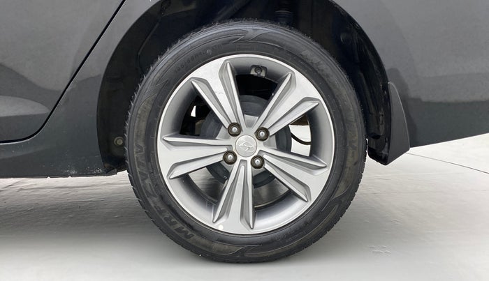 2019 Hyundai Verna 1.6 CRDI SX, Diesel, Manual, 42,486 km, Left Rear Wheel