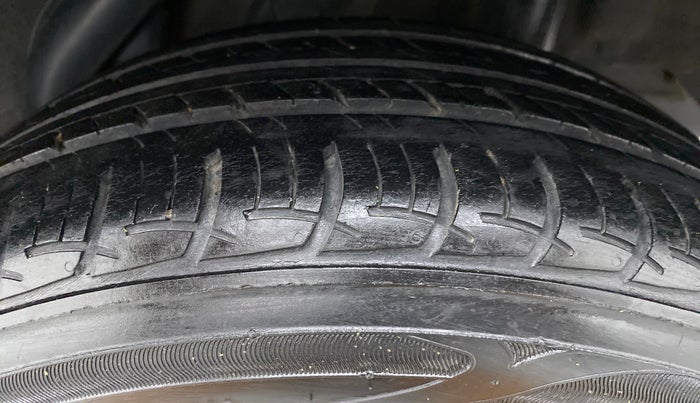 2019 Hyundai Verna 1.6 CRDI SX, Diesel, Manual, 42,486 km, Left Rear Tyre Tread