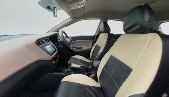 2017 Hyundai Elite i20 ASTA 1.2, Petrol, Manual, 18,750 km, Right Side Front Door Cabin