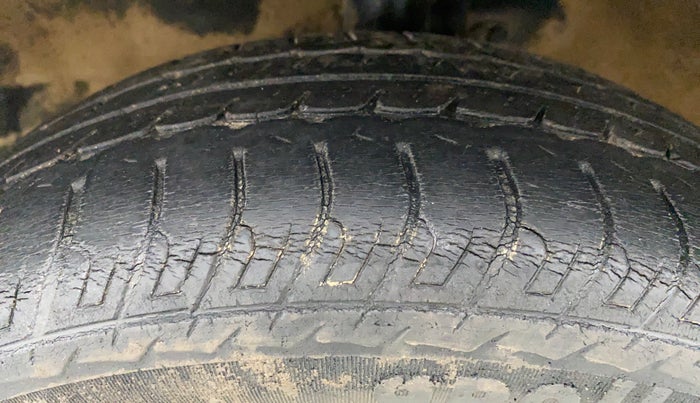 2016 Maruti Wagon R 1.0 VXI, Petrol, Manual, 34,596 km, Left Front Tyre Tread