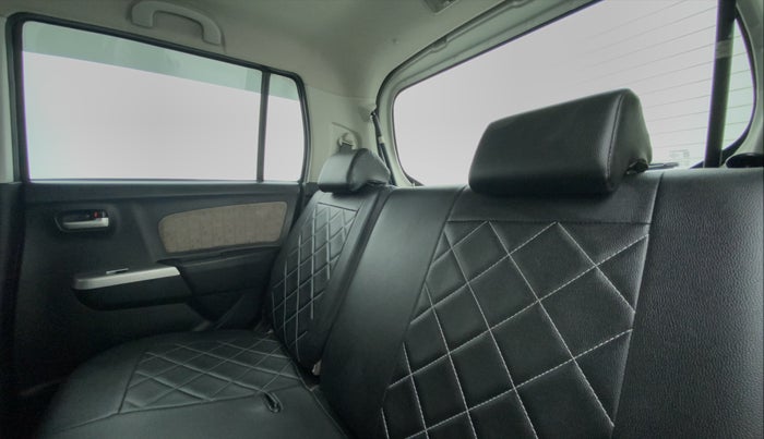 2016 Maruti Wagon R 1.0 VXI, Petrol, Manual, 34,596 km, Right Side Rear Door Cabin