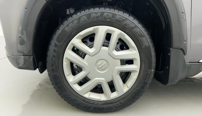 2016 Maruti Vitara Brezza VDI, Diesel, Manual, 30,116 km, Left Front Wheel