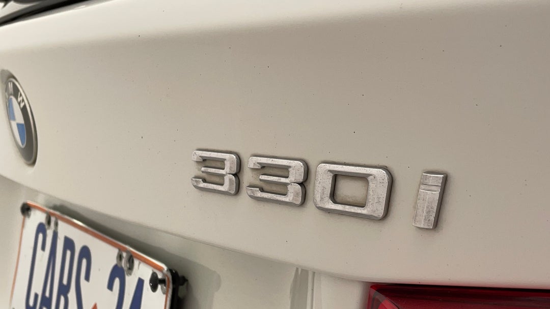 Badge (Boot Right Side)