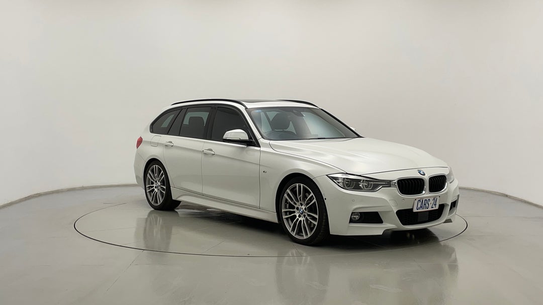 Right Front Diagonal (45- Degree) View