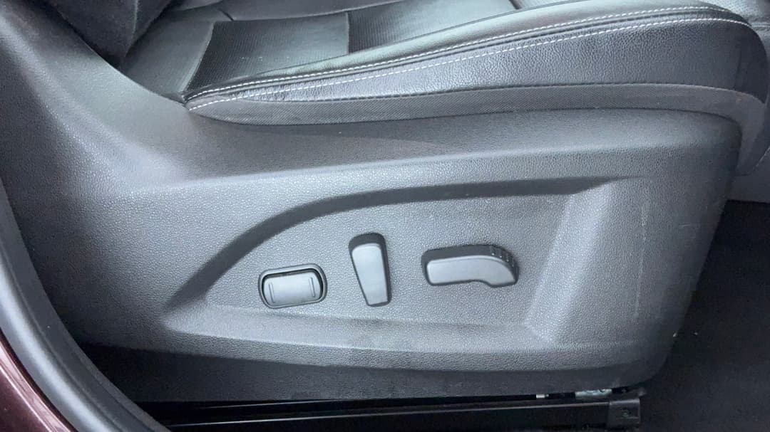 2023 Renault Koleos Zen (4x2), Automatic, 55219 km, Drivers Side Adjustment Panel