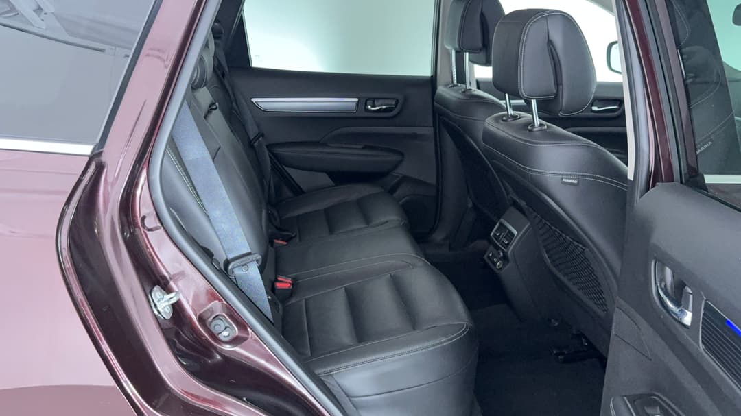 2023 Renault Koleos Zen (4x2), Automatic, 55219 km, Right Side Rear Door Cabin View