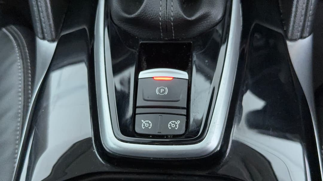 2023 Renault Koleos Zen (4x2), Automatic, 55219 km, Handbrake
