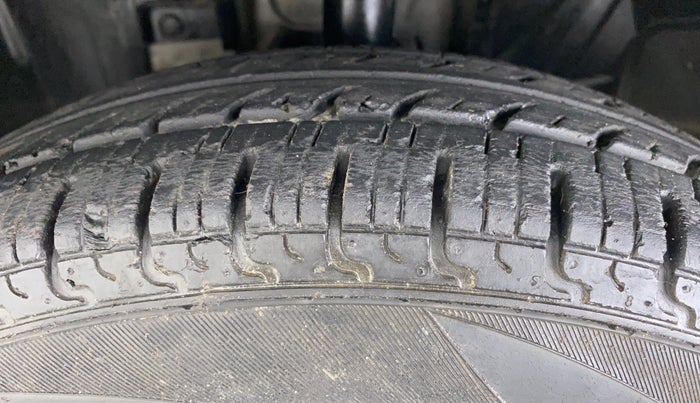 2019 Datsun Redi Go A, Petrol, Manual, 17,671 km, Left Front Tyre Tread