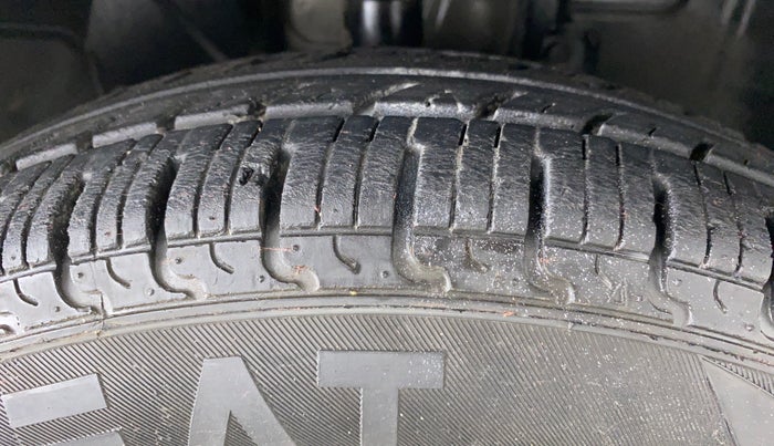 2019 Datsun Redi Go A, Petrol, Manual, 17,671 km, Right Front Tyre Tread