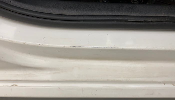 2018 Volkswagen Polo COMFORTLINE 1.0L MPI, Petrol, Manual, 78,764 km, Right running board - Minor scratches