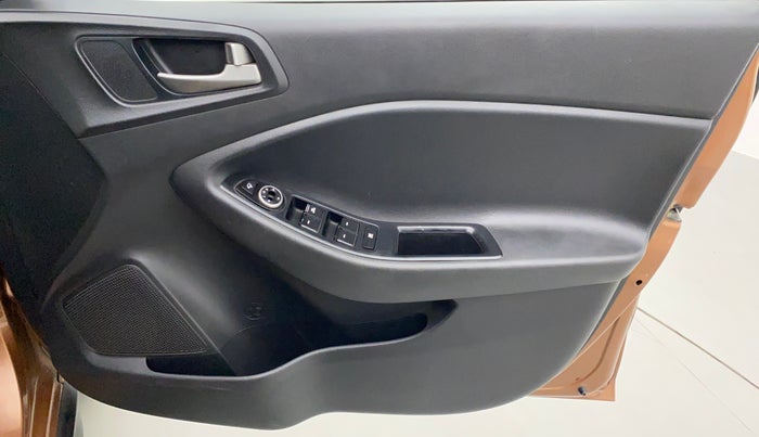 2015 Hyundai i20 Active 1.2 SX, Petrol, Manual, 95,852 km, Driver Side Door Panels Control