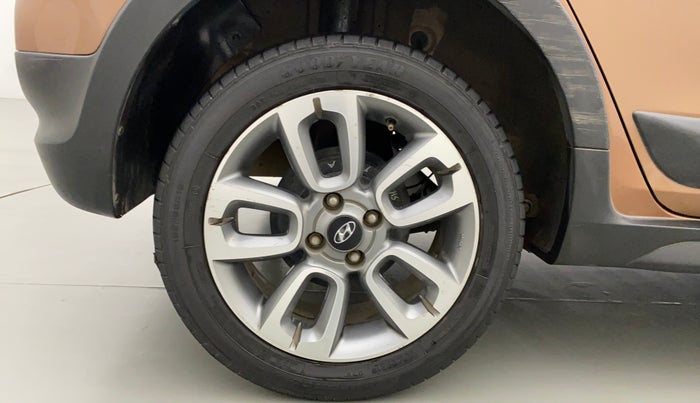 2015 Hyundai i20 Active 1.2 SX, Petrol, Manual, 95,852 km, Right Rear Wheel