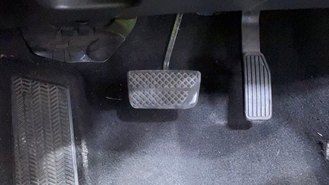 2017 Honda Jazz Vti, Automatic, 143412 km, Pedals and Footmat