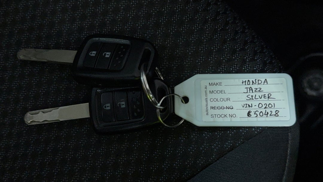 2017 Honda Jazz Vti, Automatic, 143412 km, Key Close-up