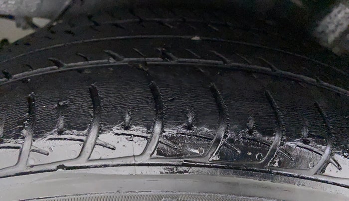 2018 Maruti Celerio VXI CNG OPT, CNG, Manual, 36,703 km, Left Front Tyre Tread