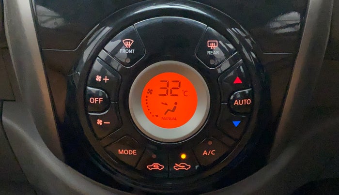 2014 Nissan Micra XV CVT, Petrol, Automatic, 67,950 km, Automatic Climate Control