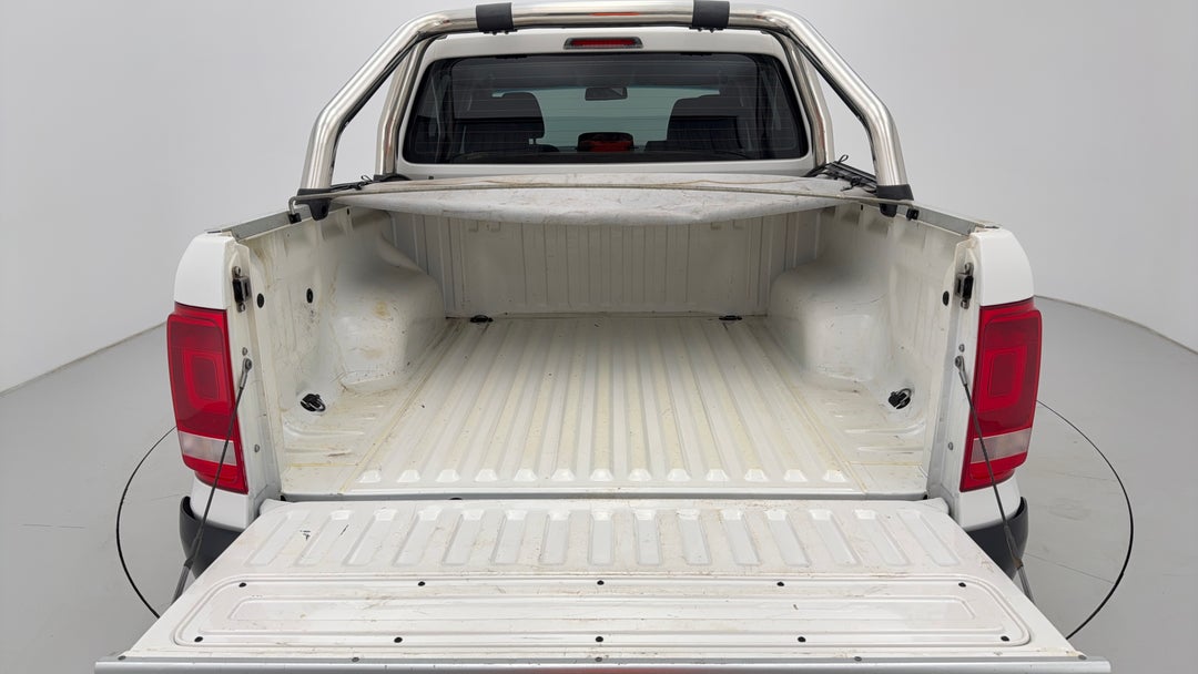 2016 Volkswagen Amarok Tdi420 Trendline (4x4), Automatic, 124271 km, Boot Inside View