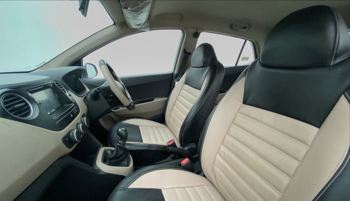 2016 Hyundai Grand i10 MAGNA 1.2 KAPPA VTVT, Petrol, Manual, 77,006 km, Right Side Front Door Cabin View