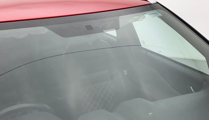 2021 Nissan MAGNITE XV MT, Petrol, Manual, 27,322 km, Front windshield - Minor spot on windshield