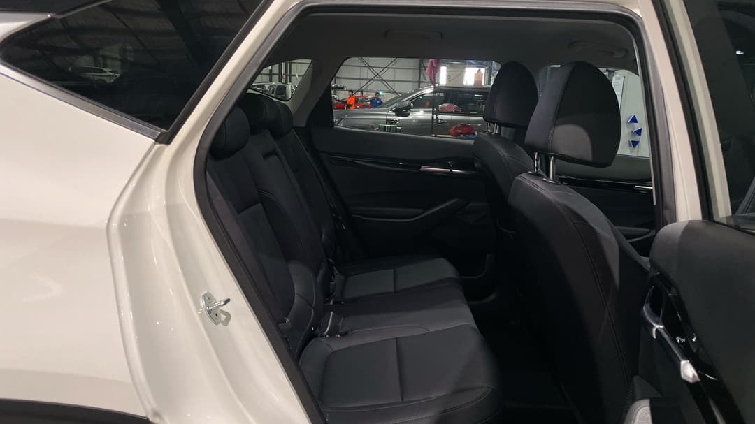 2021 Kia Seltos Gt-line (AWD), Automatic, 87502 km, Right Side Rear Door Cabin View
