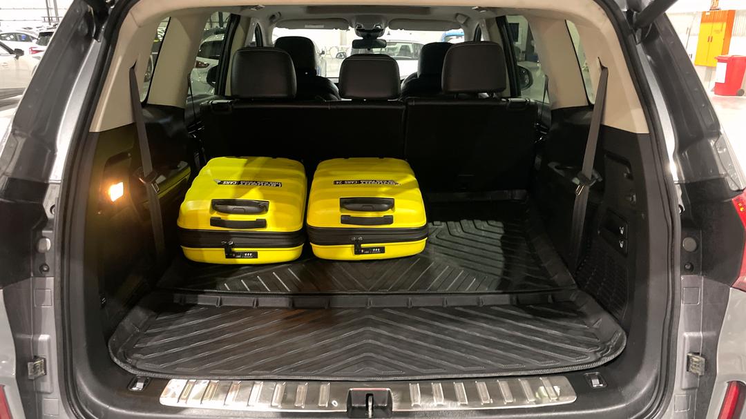 2022 LDV D90 Executive (4WD) D20, Automatic, 66295 km, Boot Inside View with Luggage