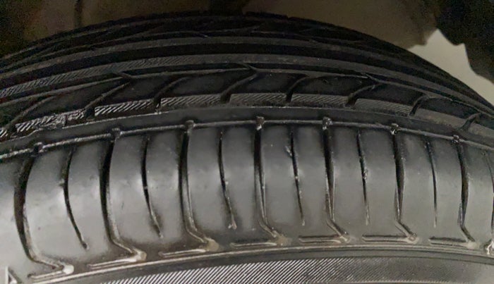 2017 Maruti Swift Dzire VDI, Diesel, Manual, 66,973 km, Left Rear Tyre Tread
