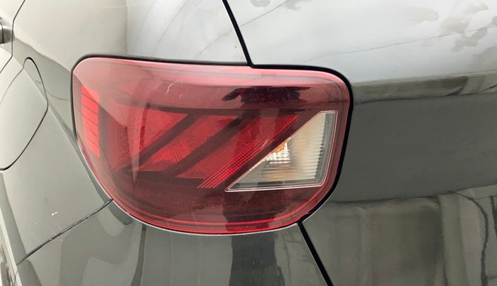 2019 Hyundai VENUE SX 1.0 (O) TURBO, Petrol, Manual, 27,024 km, Left tail light - Minor scratches